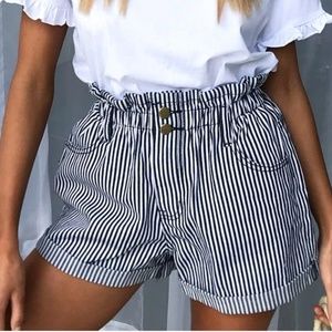Elastic Band Stripped Shorts